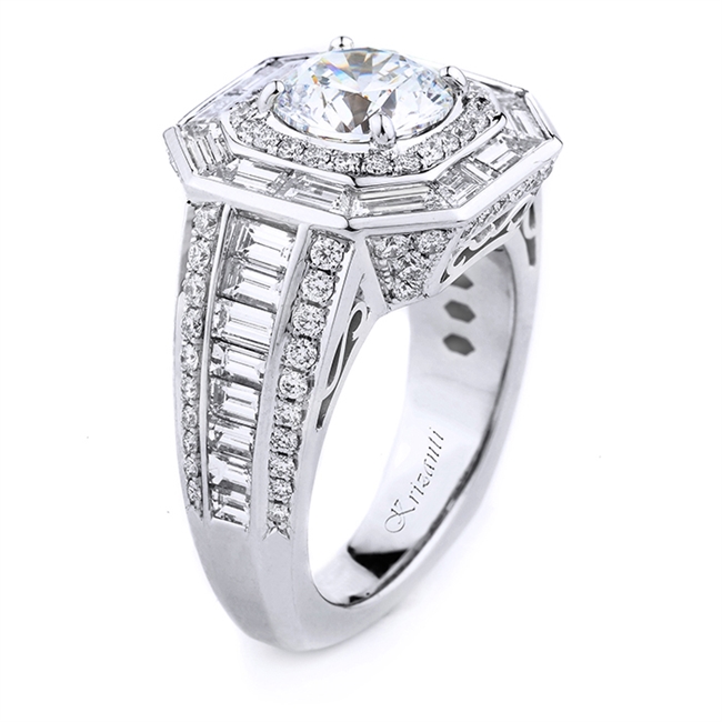 18KT WHITE RING BAGUETTE 2.33CT, ROUND 0.83CT